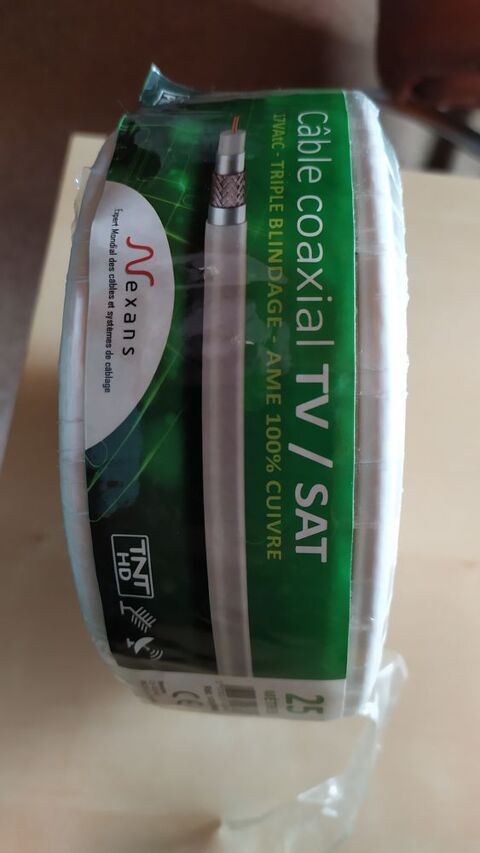 Cble coaxial TV/SAT neuf encore emball 7 Saint-Etienne (42)