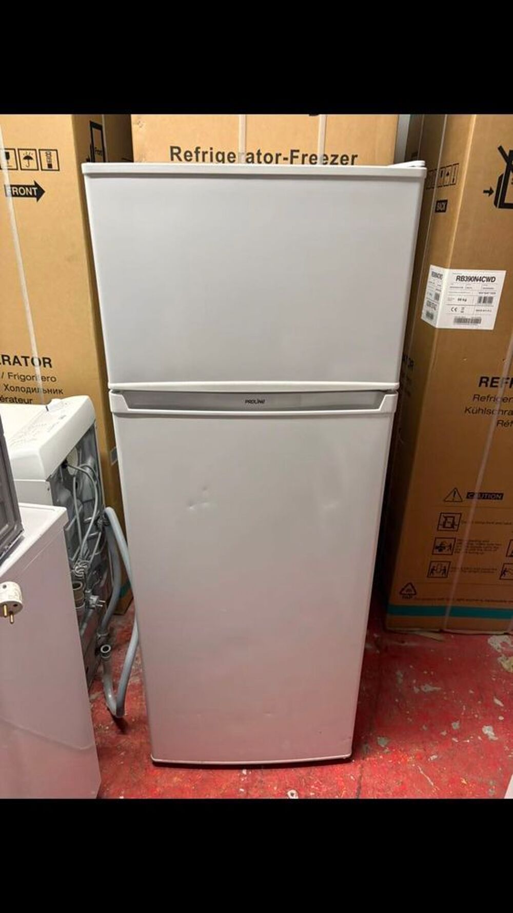 frigo cong&eacute;lateur 145 53 54 Proline comme neuf excellent &eacute;tat livraison et installation assur&eacute;e Electroménager