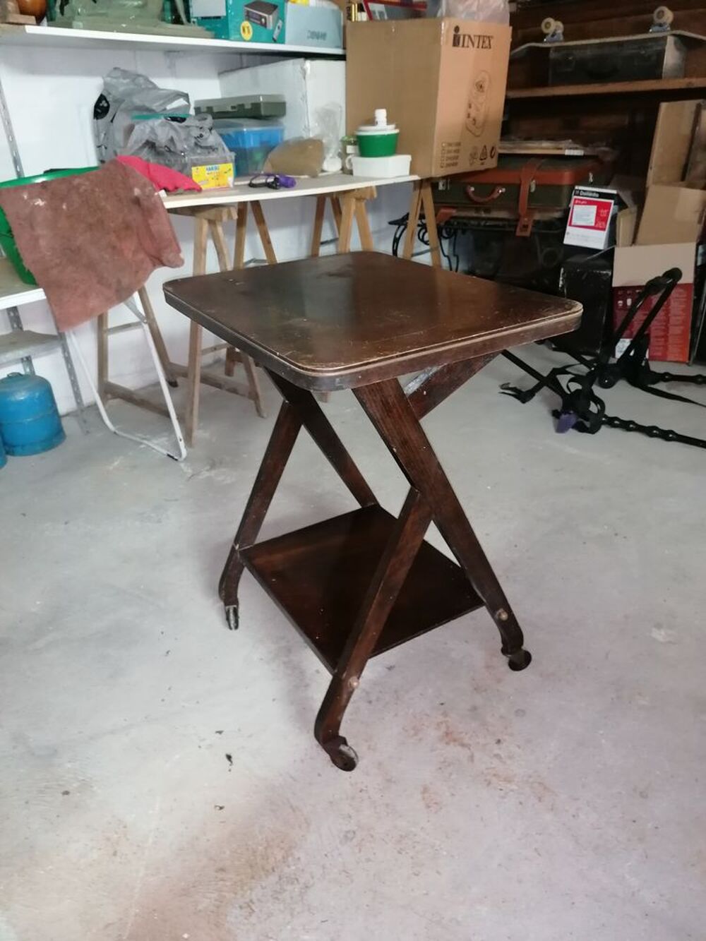 TABLE DESSERTE ROULANTE VINTAGE
Meubles