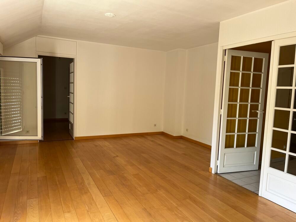 Vente Appartement appartement T4+T1bis : 215 m2 - 44300 Nantes 
420.000€ Nantes
