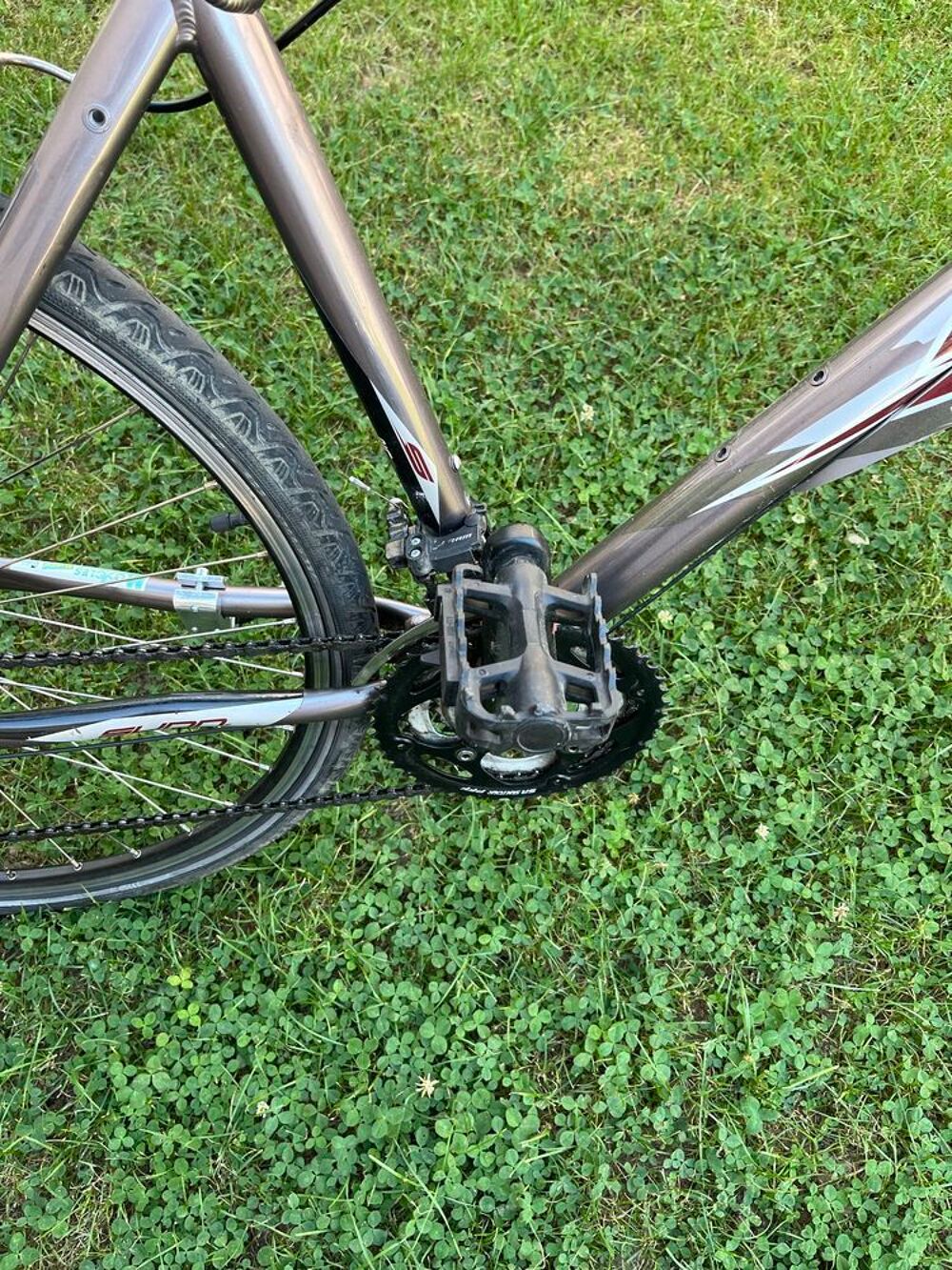 v&eacute;lo vtc marque Sunn Sports