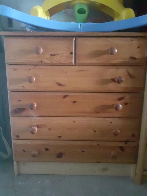 Commode 50 Anizy-le-Château (02)