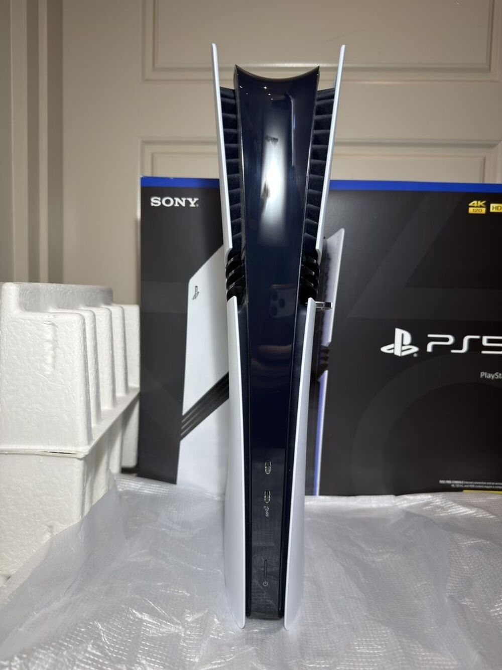 Console num&eacute;rique Sony Ps5 PlayStation 5 Pro 2 To Consoles et jeux vidéos