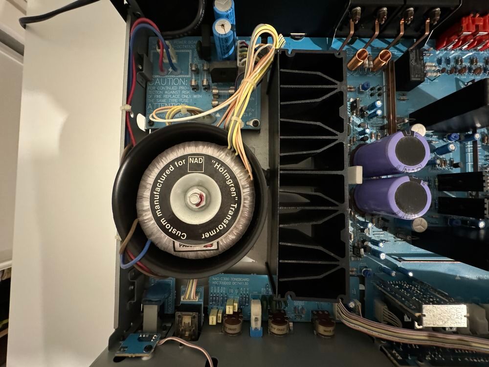 Amplificateur NAD C300 en tr&egrave;s bon &eacute;tat Audio et hifi