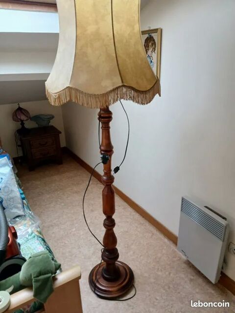 lampadaire en bois 15 Reims (51)