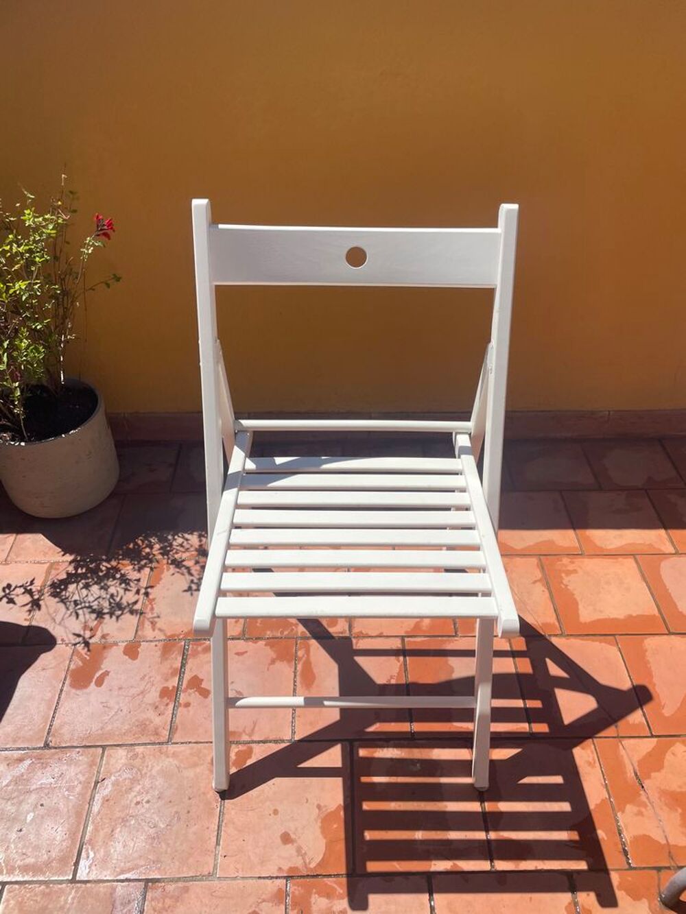 4 chaises pliantes IKEA blanches 40€ Meubles