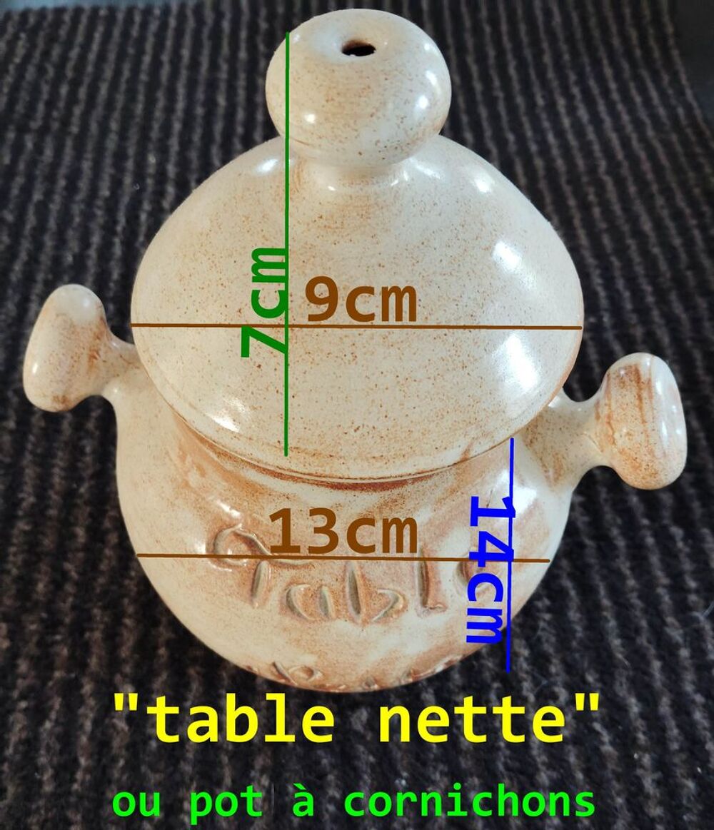 poubelle de "table nette" ou pot &agrave; cornichons, condiments Cuisine