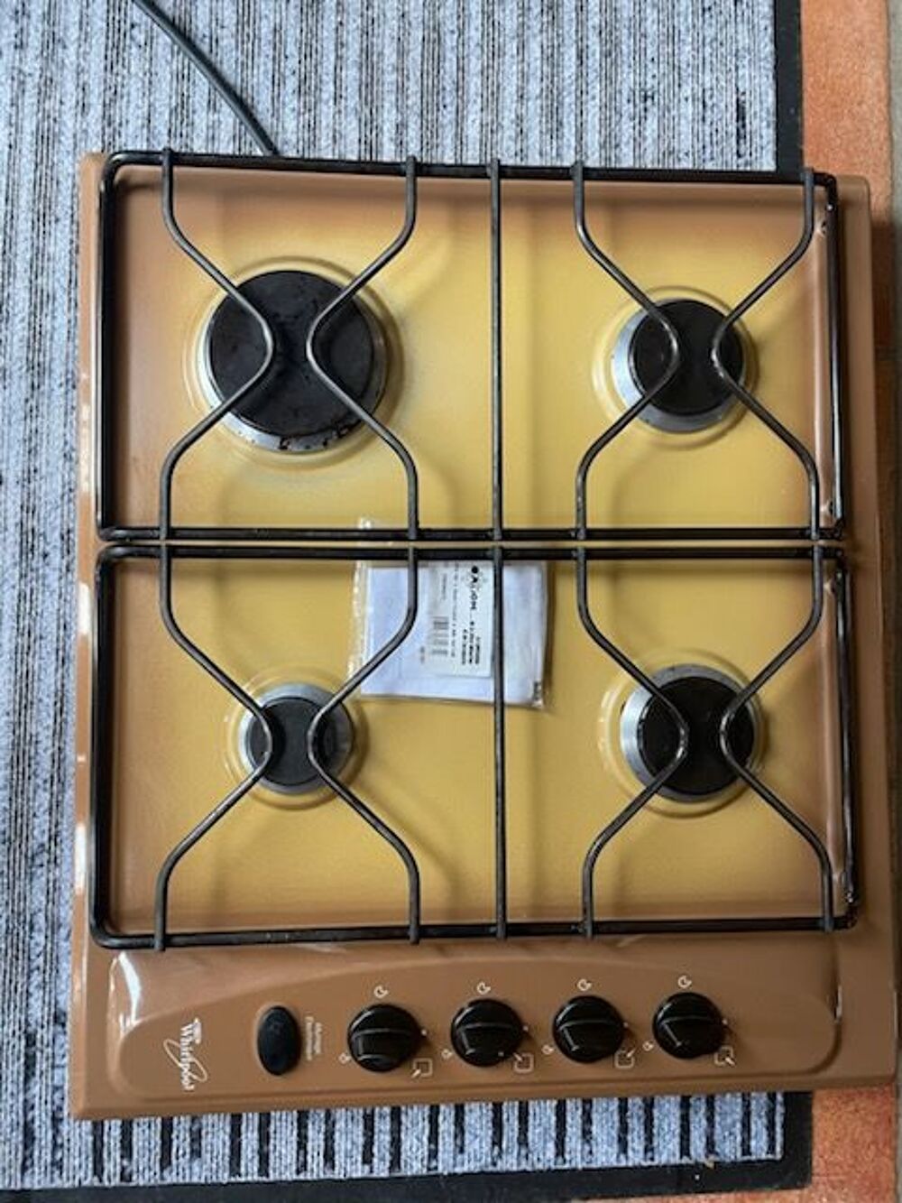 plaque de gaz quatre feux Electroménager