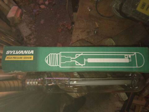 ampoules sp�ciales plantes, supports douilles porcelaine 0 Ch�telaudren-Plouagat (22)