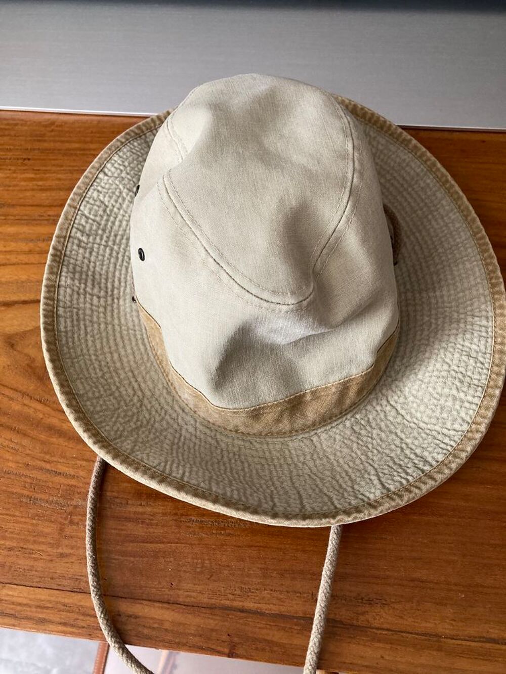 Chapeau de randonn&eacute;es Vêtements