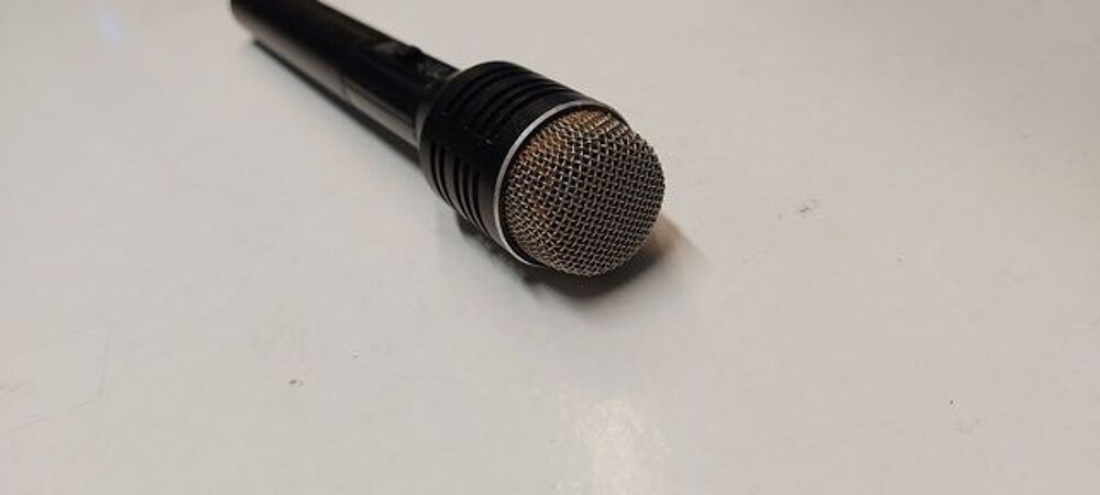 Micro amplifi&eacute; Cardio&iuml;de BST CD 20D Basse Imp&eacute;dance Vintage Audio et hifi