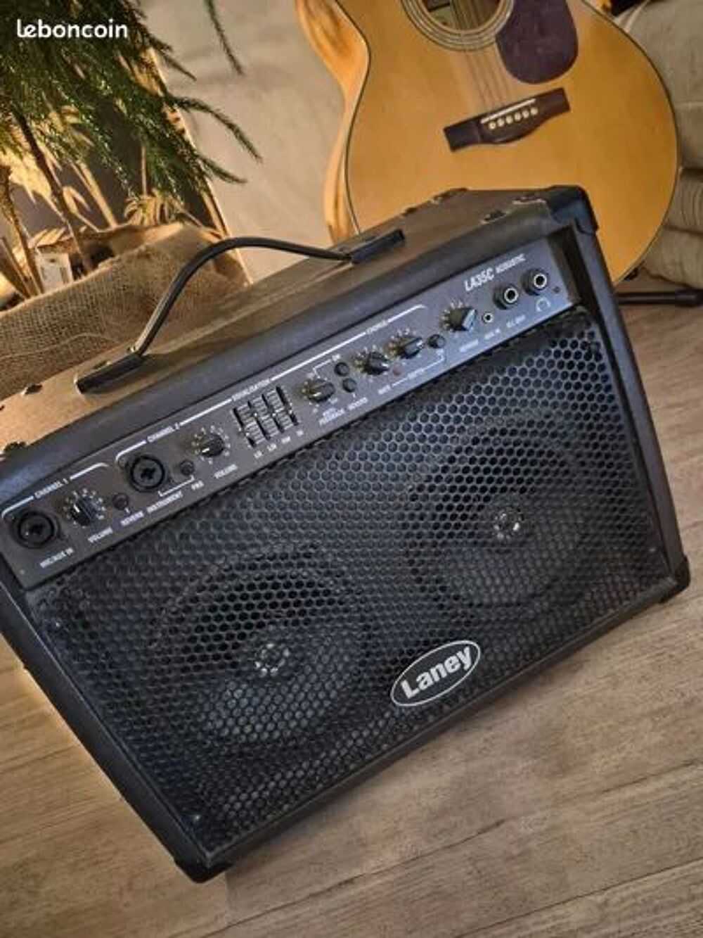 Amplificateur acoustique Laney LA35C + c&acirc;ble jack 5m ? Tr&egrave;s Audio et hifi