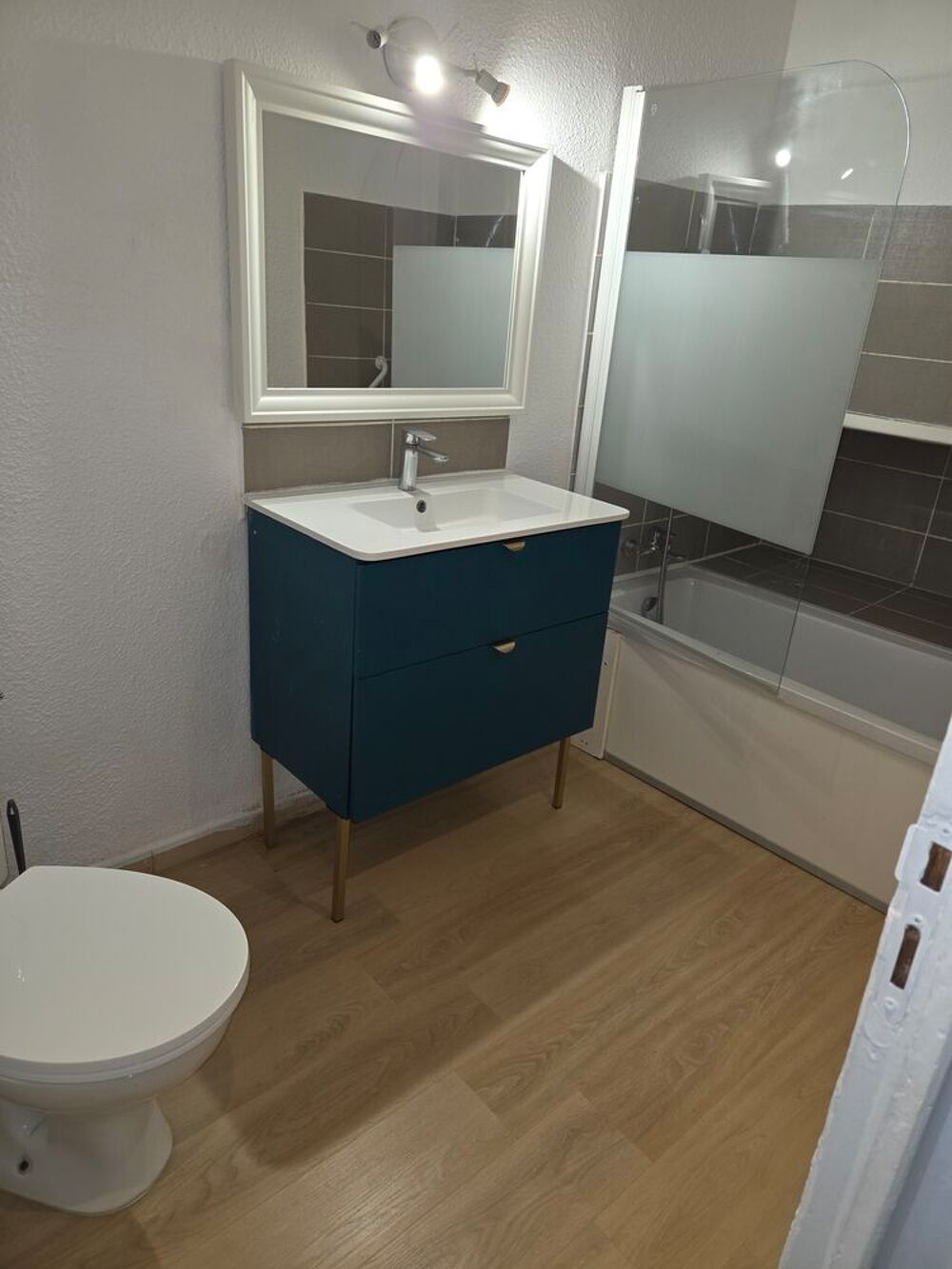 Location Appartement F3 de 43 m² en rdc Poussan