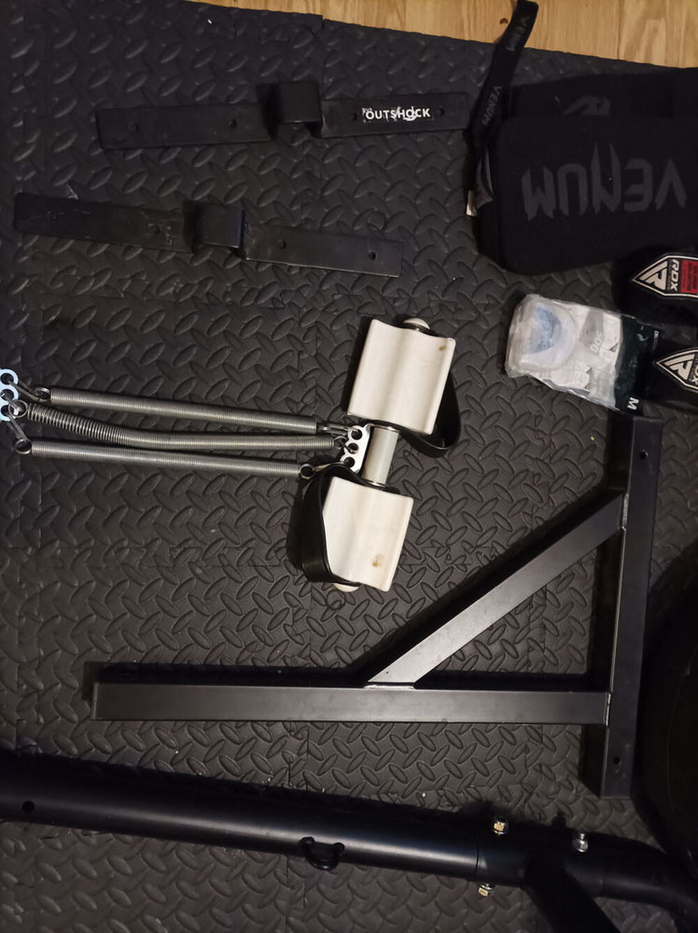 Sac de frappe, punching ball et accessoires boxe complet Sports