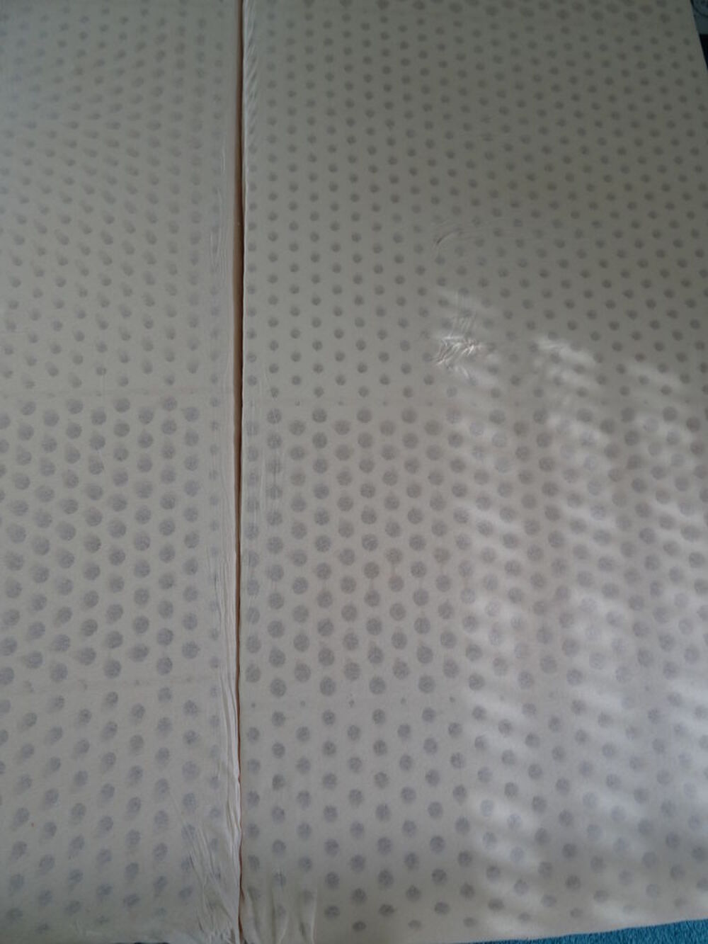 Lot de 2 matelas 100% latex 80x200 cm Meubles