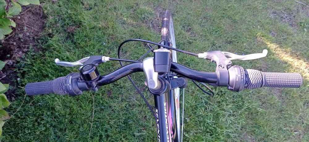 V&eacute;lo VTC femme
Vélos