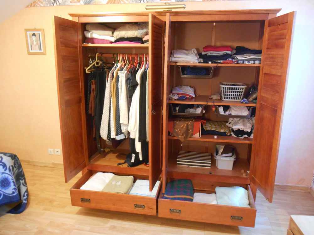 Armoire Double pour Chambre
Meubles