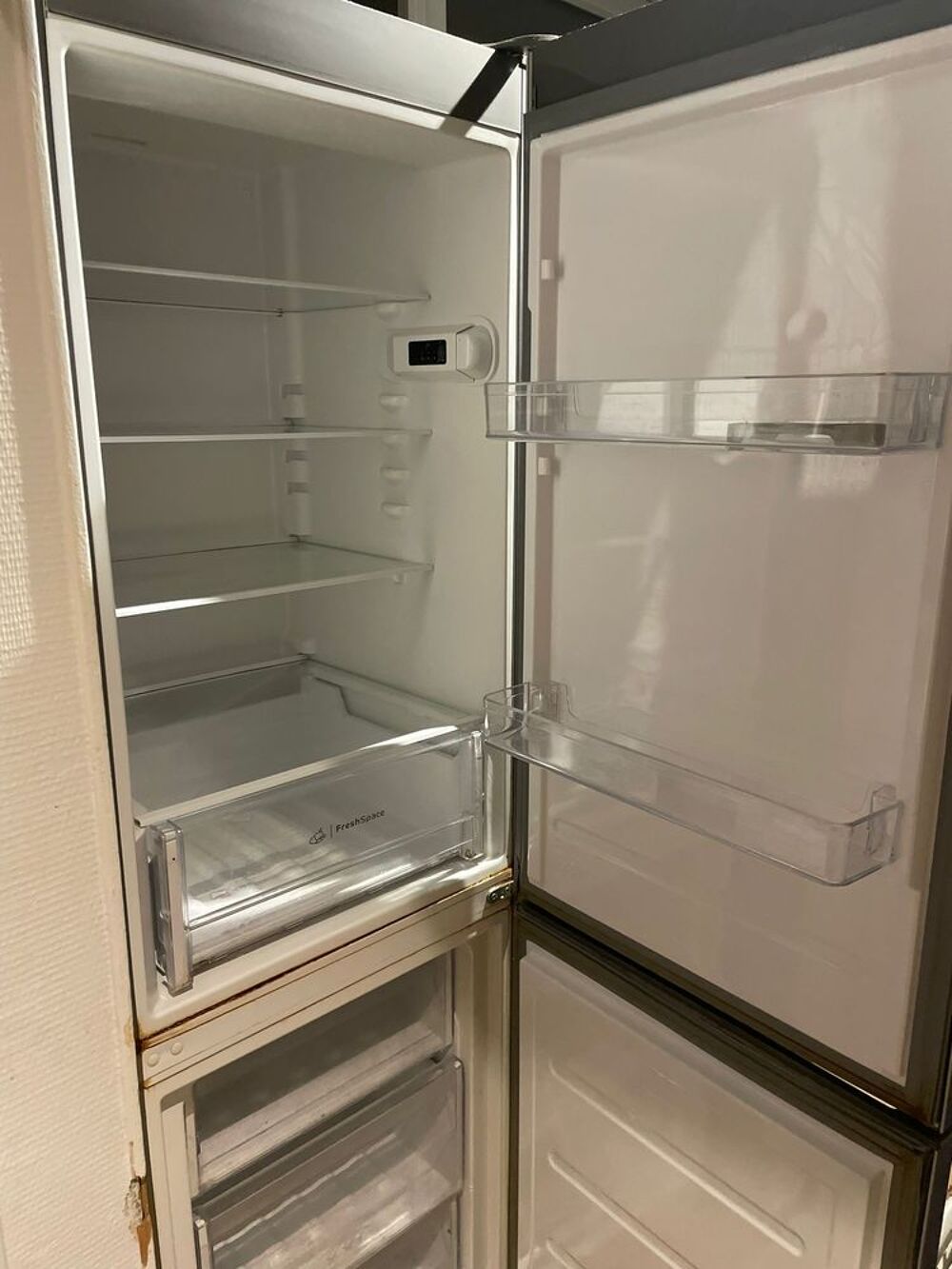 r&eacute;frig&eacute;rateur combin&eacute; Cuisine