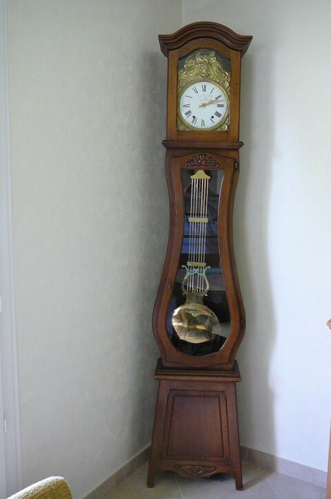 - ANGERS (Pas d'Envoi) : COMTOISE en Ch�ne F-D Odobez 50 Angers (49)