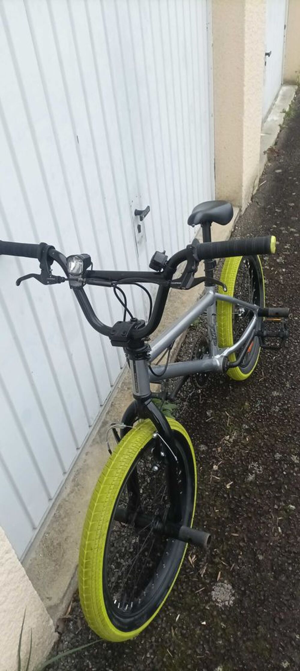 v&eacute;lo bmx wipe 520 Vlos