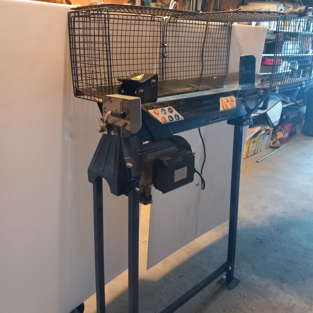 Fendeur de b&ucirc;ches servi 3 mois , encore sous garantie Bricolage