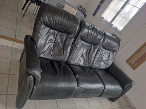 canap 3 places cuir noir 100 Sauvian (34)