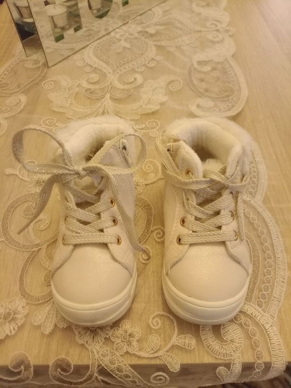 Petite chaussure montante Chaussures