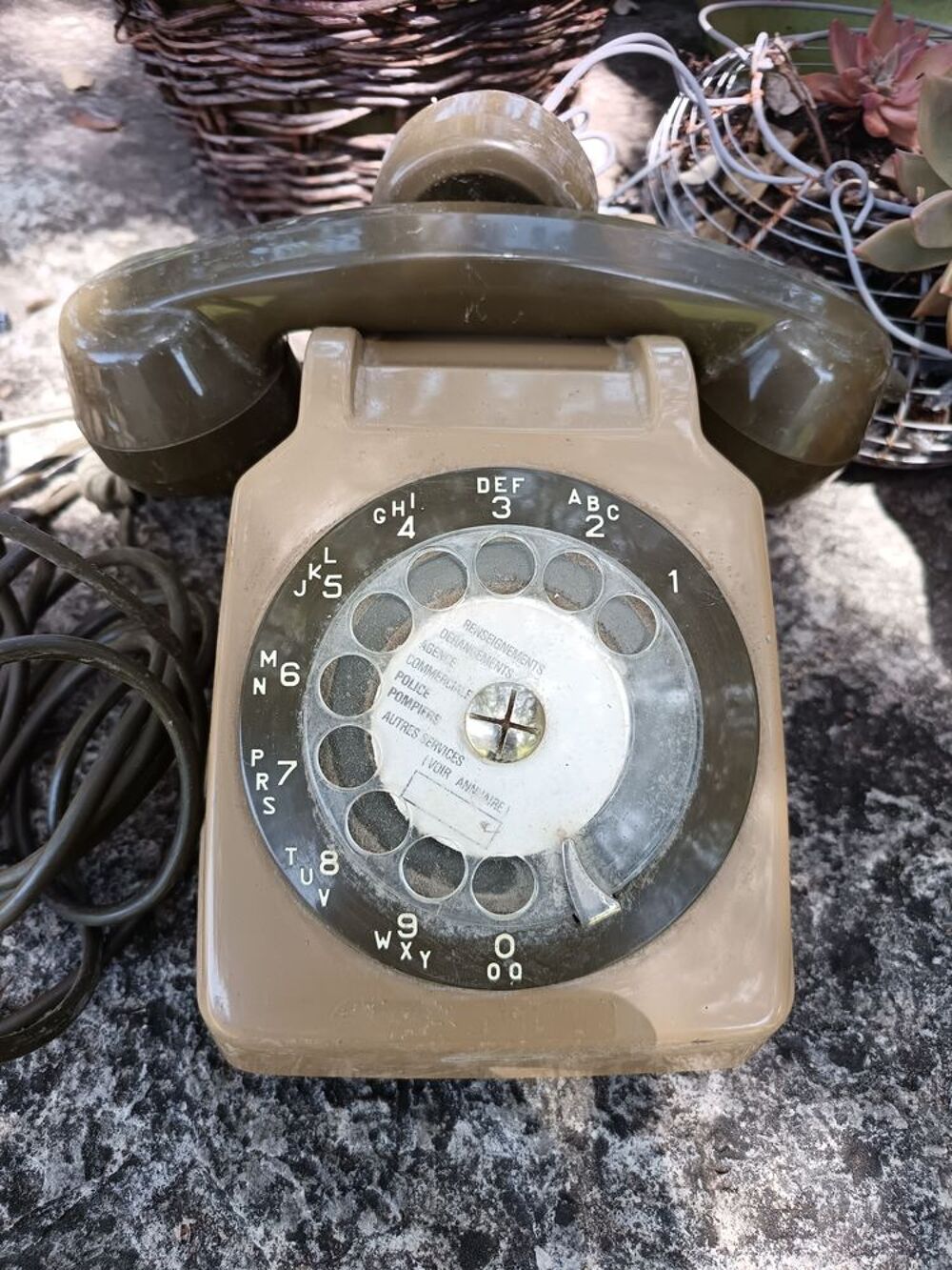 T&eacute;l&eacute;phone &agrave; cadran Vintage. Téléphones et tablettes