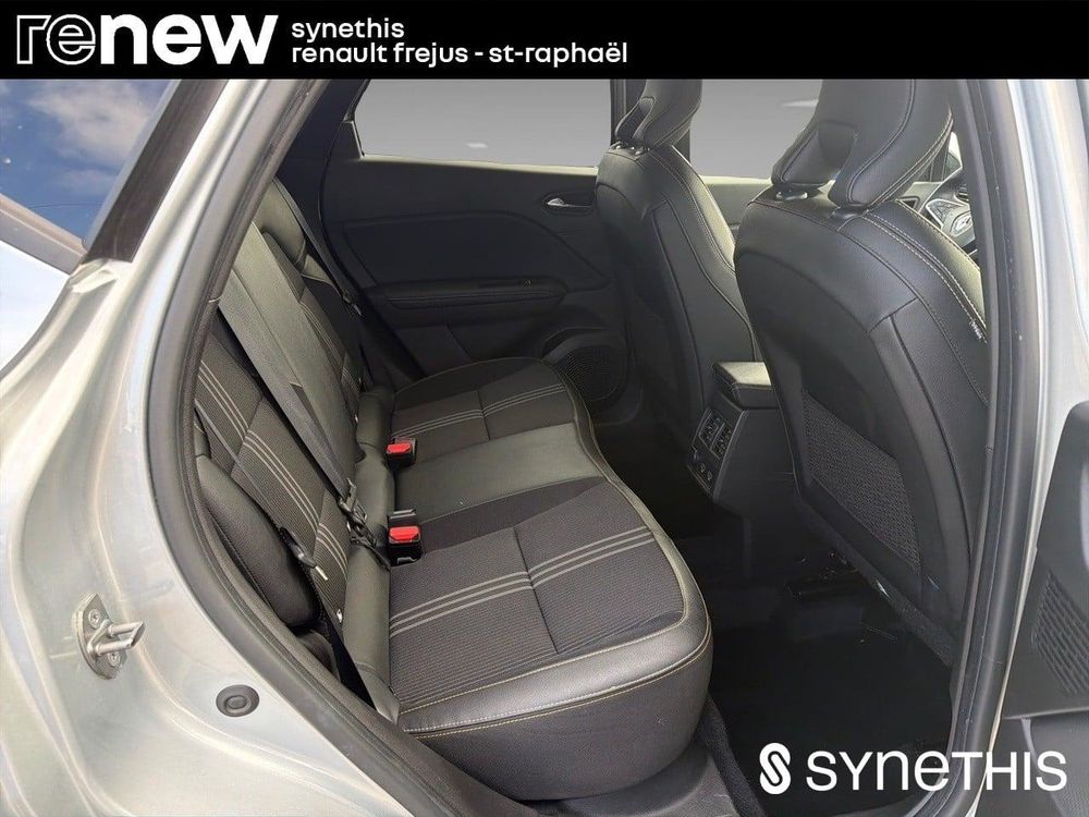 Captur E-Tech full hybrid 145 Engineered 2023 occasion 83600 Fr&eacute;jus