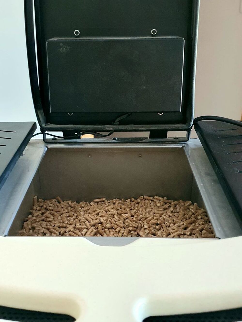 po&ecirc;le &agrave; granules avec accessoires Electroménager