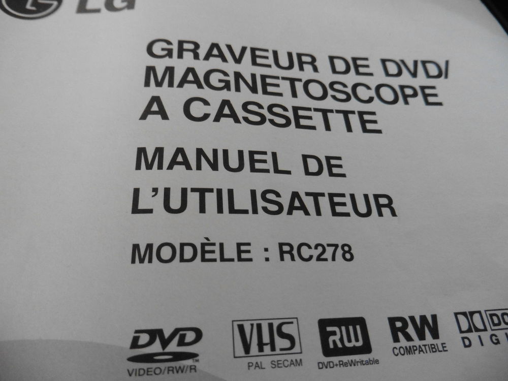 Magn&eacute;toscope graveur DVD a cassette mod&egrave;le RC 278 
DVD et blu-ray