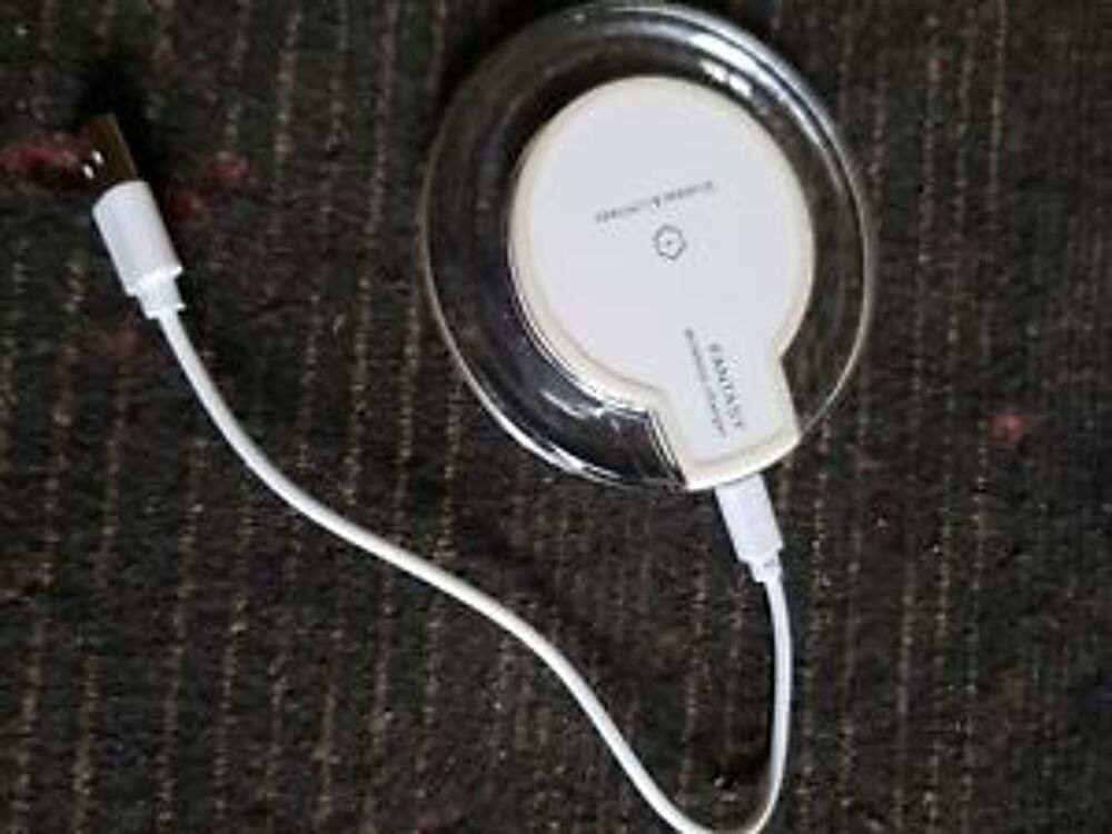 Chargeur smartphone &agrave; induction neuf Téléphones et tablettes