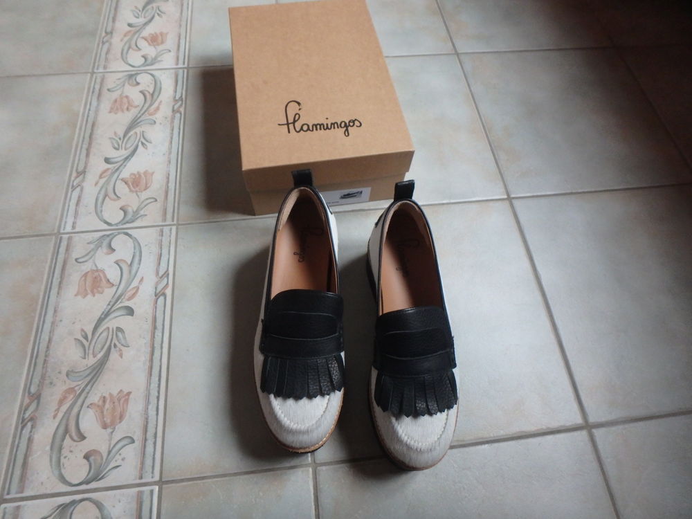 Chaussures Flamingos cuir noir et gris Taille 39 neufs Chaussures