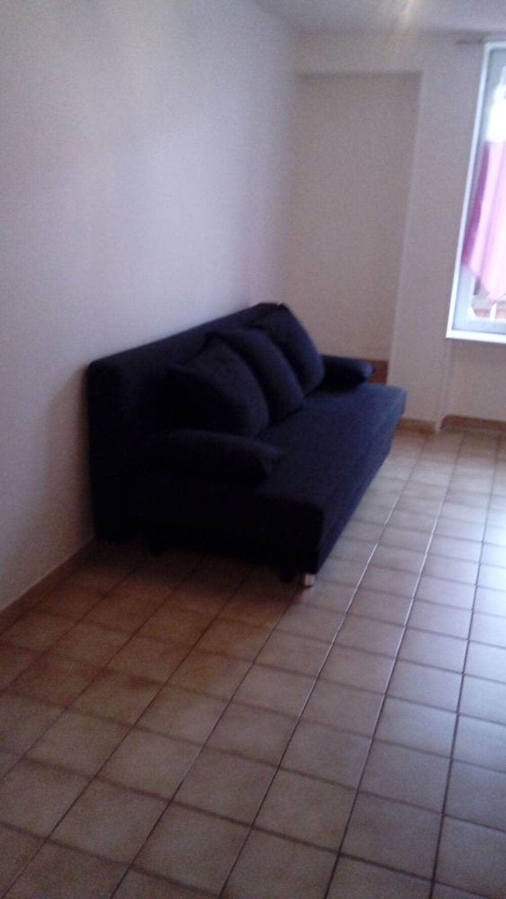 Location Appartement T1 meublé, 2 pièces séparées + SDD + réduit. Centre creusot Le creusot