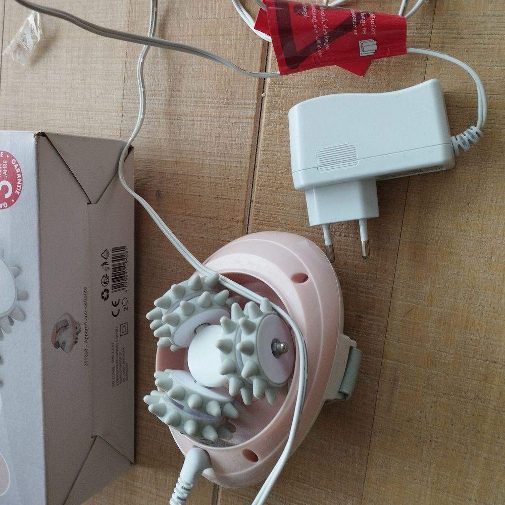 Aopareil de massage anti cellulite Electrom�nager