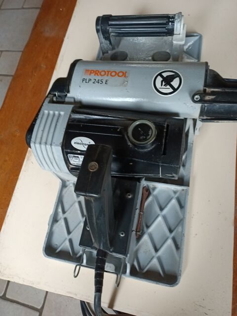 RABOT DE CHARPENTIER PRO 1200 Rosoy (60)
