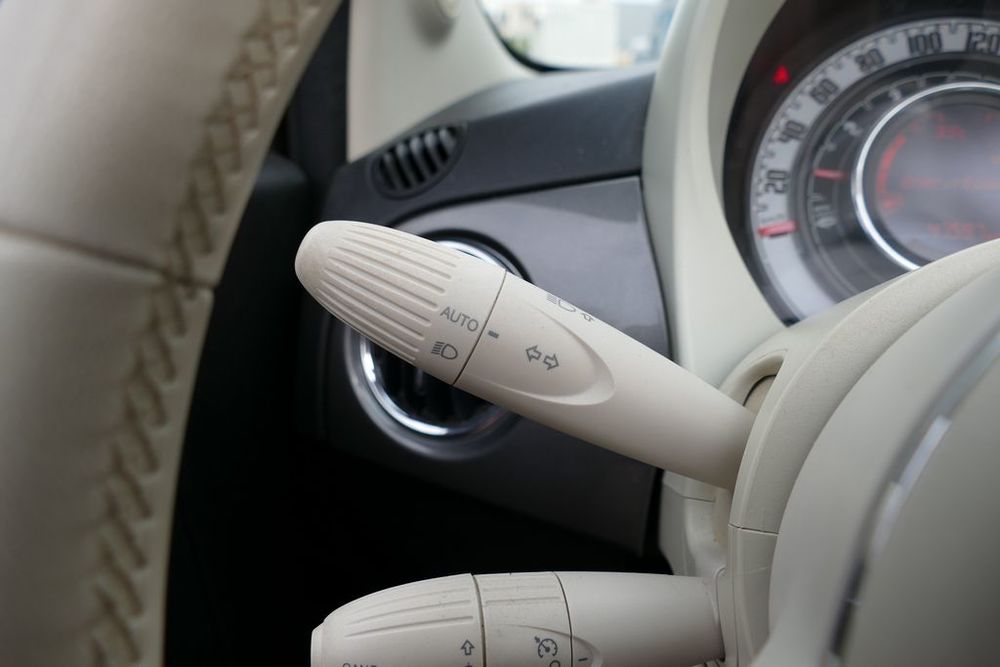 500 C 500C 1.0 70 ch Hybride BSG S/S Dolcevita 2021 occasion 13600 La Ciotat