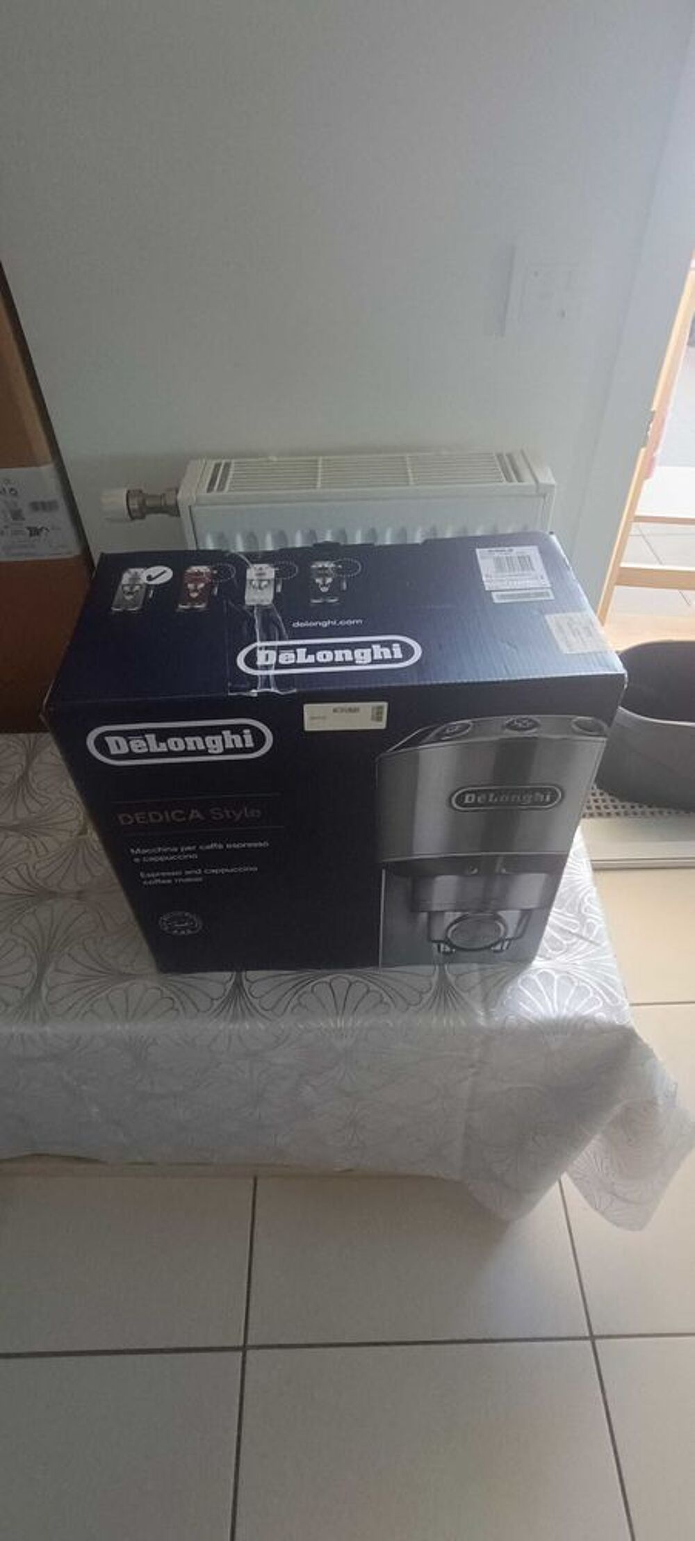 Machine &agrave; caf&eacute; expresso manuelle Delonghi dedica EC695 | Avec bo&icirc;te et garantie Electroménager