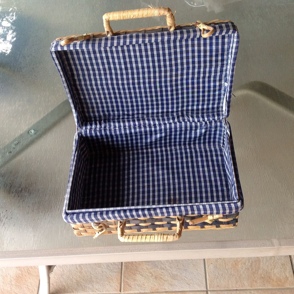 valise en osier Décoration