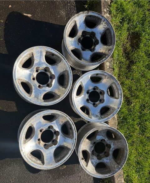 Pi&egrave;ces et &eacute;quipements Voiture Pi&egrave;ces et &eacute;quipements Voiture  occasion Azay-le-Br&ucirc;l&eacute; 79400