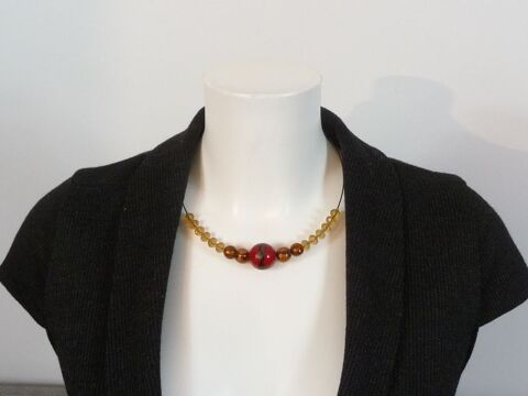 Collier/ Ras de Cou en M�tal Noir et Perles Rouge, Orange 20 Paris 15 (75)