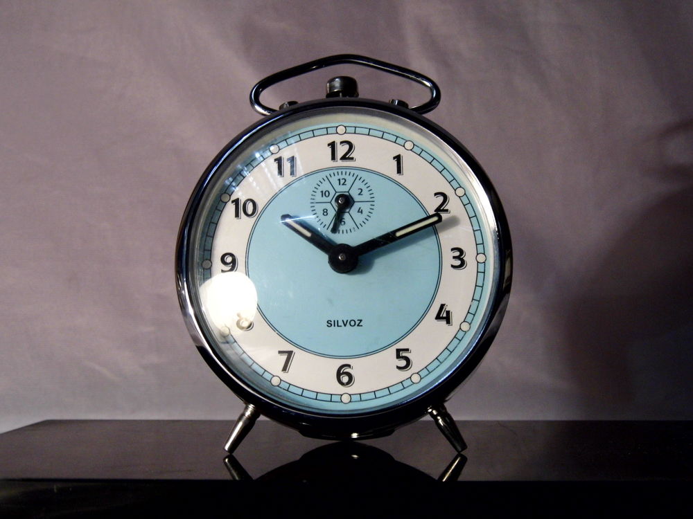 R&eacute;veil m&eacute;canique vintage SILVOZ pendule horloge 
