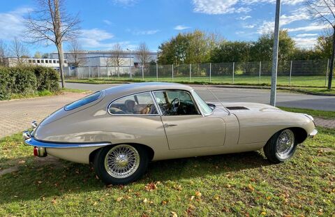Jaguar Divers E Type FHC Serie 2 1970 occasion Stuttgart, Deutschland 