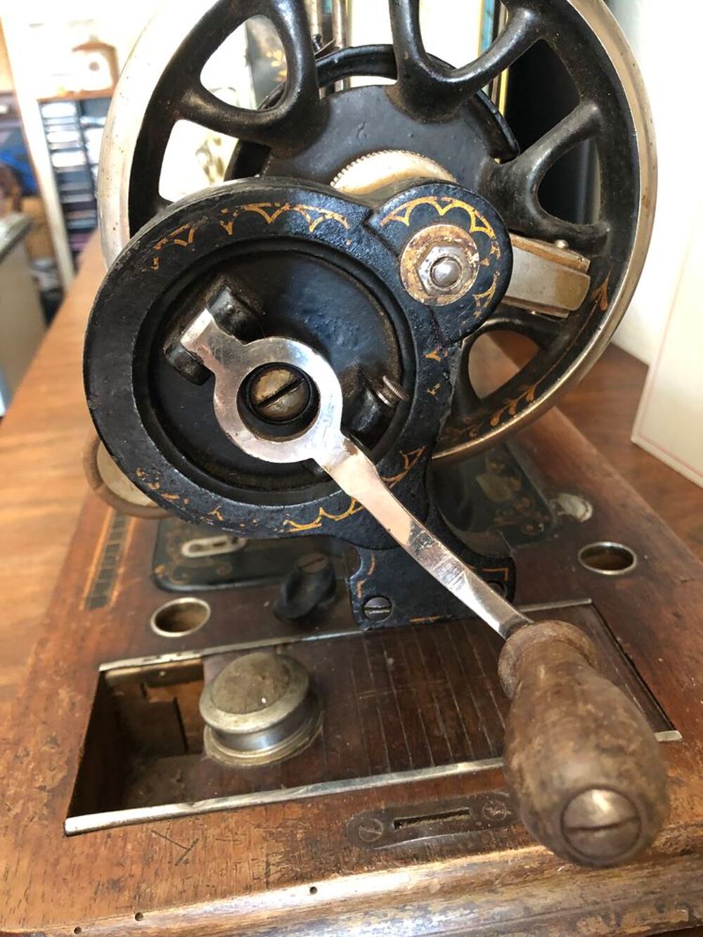 Machine &agrave; coudre Victoria fin XIXe si&egrave;cle 