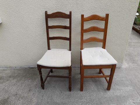 2 chaises bois bon  tat 15 Sotteville-ls-Rouen (76)