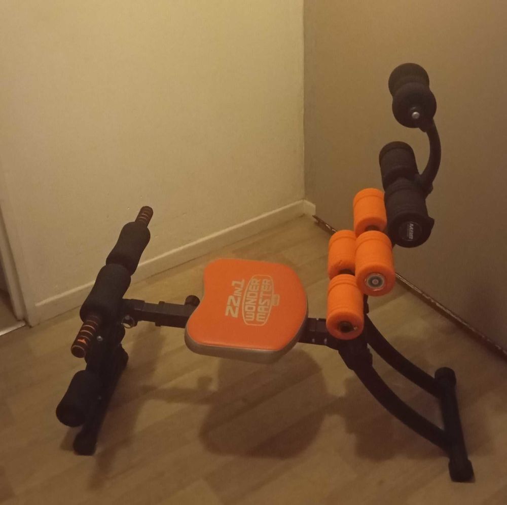 Machine abdos Banc d'abdominaux et de musculation multifonction Wonder Master 22-en-1 quadriceps professionnel Sports