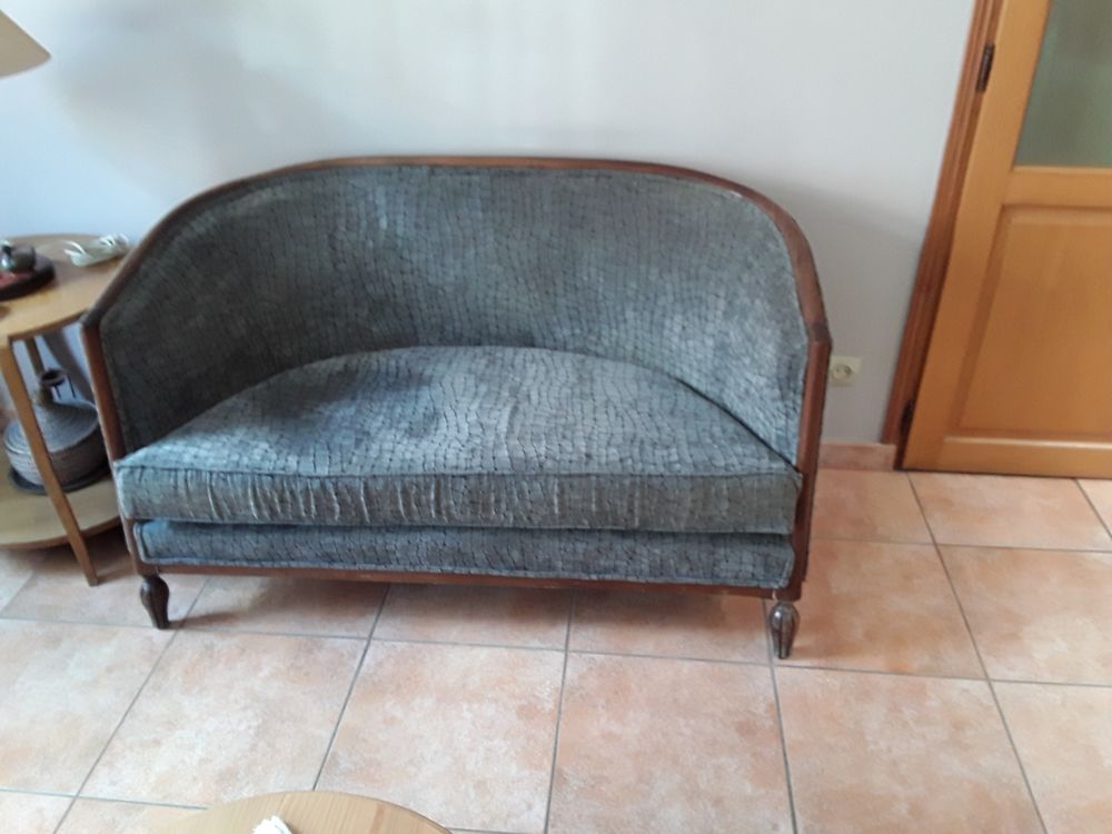 Salon style davis refait &agrave; neuf bois acajou tissus velours une banquette 2fauteuil 2chaises Meubles