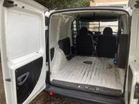 Doblo DOBLO CARGO TOLE 1.6 BUSINESS GNV 2010 occasion 83400 Hy&egrave;res