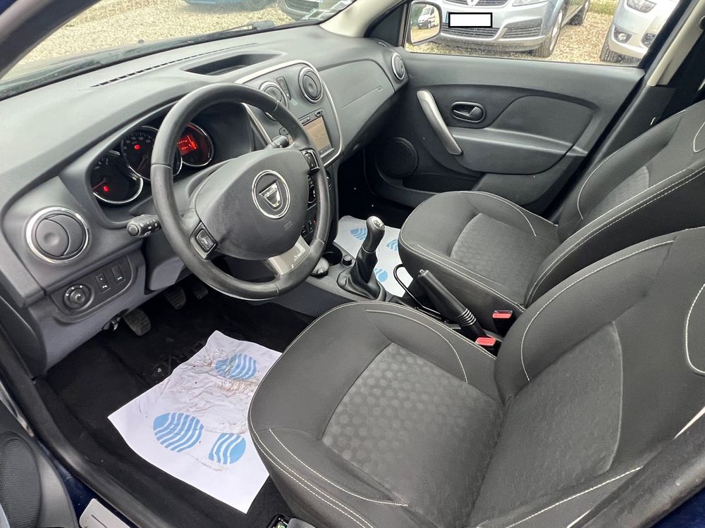 Logan MCV TCe 90 Prestige 2015 occasion 89500 Armeau