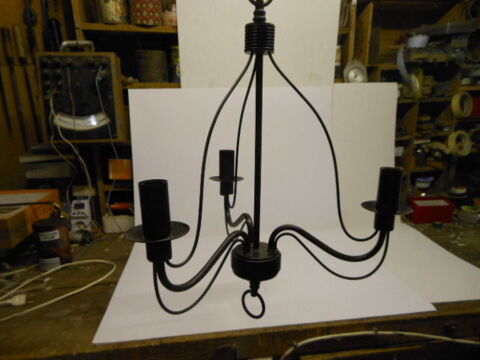 lustre metal 3 lumi�res p67 10 Gr�zieu-la-Varenne (69)